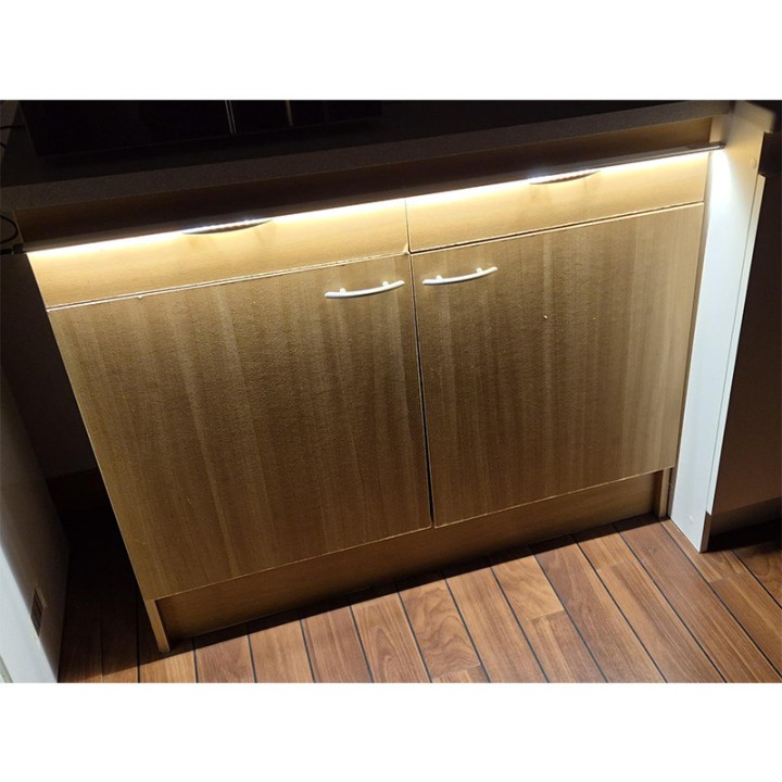 Extra thin LED strip light, 10W, 3000K, 1m cable with power cord