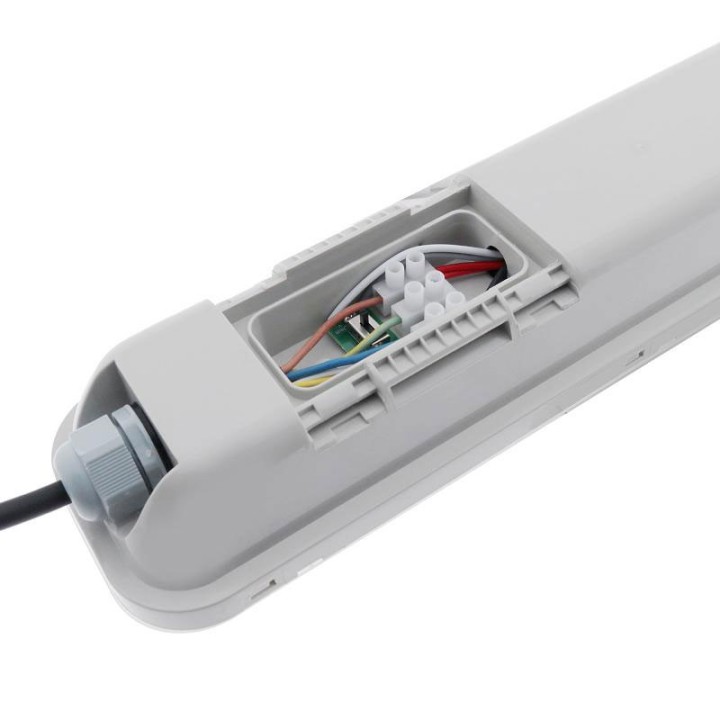 Luminaire étanche led 40w IP65 IK08 1200mm 230v Câble traversant CCT 