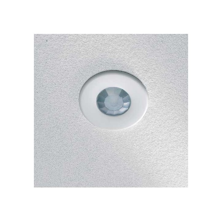 Compact PIR presence/absence detector with lux level sensing. time delay functio