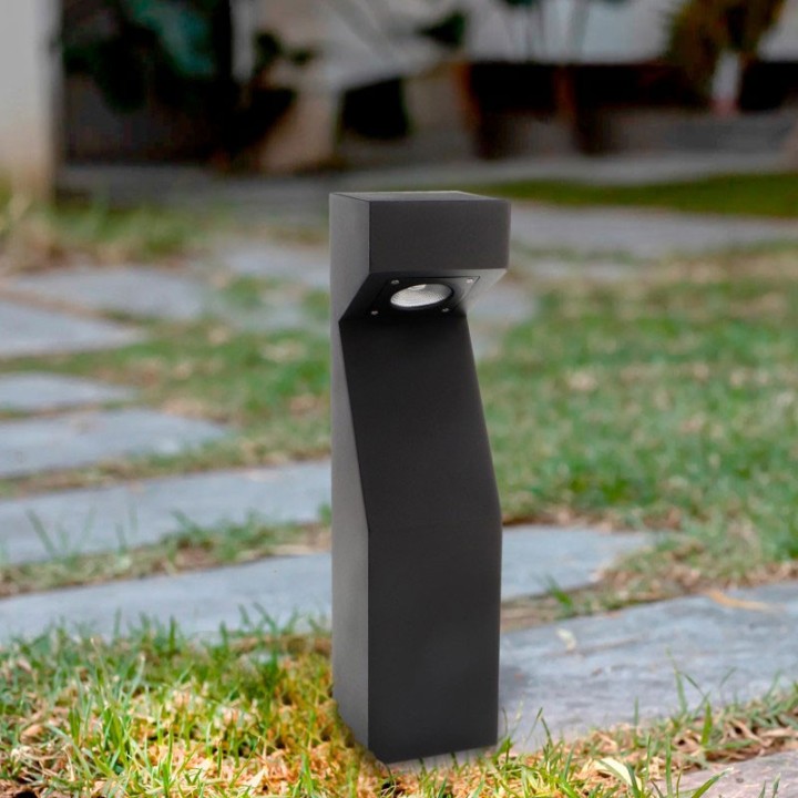 Terminal led 10w Black CCT Hauteur 600mm IP65 220-240v